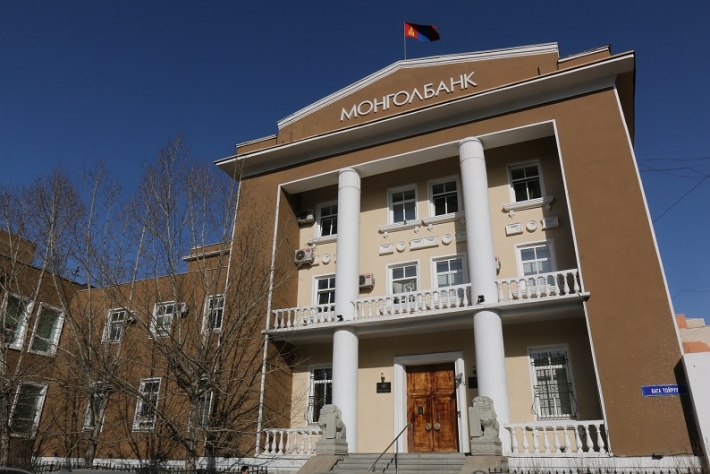 Зургаан банкны шинэ хөрөнгийн эх үүсвэрийг шалгаж байна